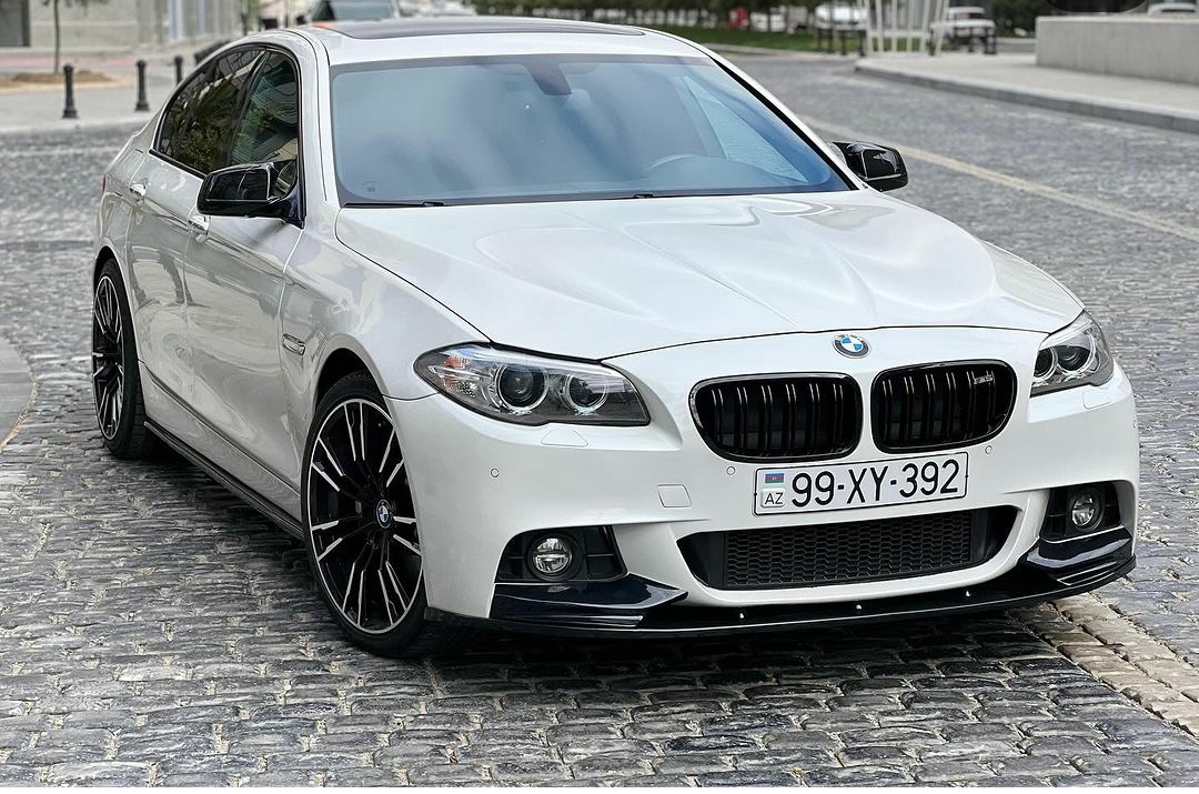 BMW 528 I WHITE